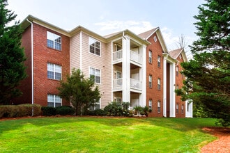 Heritage Crossing in Commerce, GA - Building Photo - Building Photo