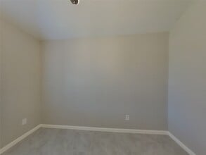 223 Ashley Falls Ln in Rosharon, TX - Foto de edificio - Building Photo