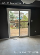 85-J85 Bankside Dr in Kitchener, ON - Building Photo - Building Photo