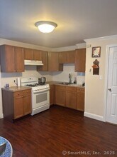 561 Howe Ave in Shelton, CT - Building Photo - Building Photo