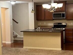 15600 60th Ave N in Plymouth, MN - Foto de edificio - Building Photo