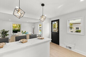 26 Lamb St in Attleboro, MA - Building Photo - Building Photo