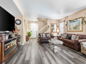 2562 Kenwood Ct in Palmdale, CA - Building Photo - Building Photo