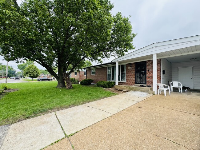 246 Union Rd in St. Louis, MO - Building Photo - Building Photo