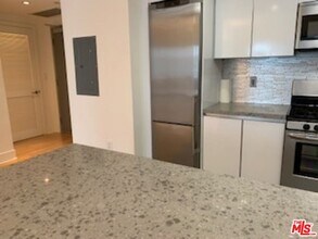 1730 Sawtelle Blvd in Los Angeles, CA - Building Photo - Building Photo