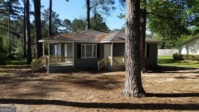 704 Fred's Ln in Dublin, GA - Building Photo - Building Photo