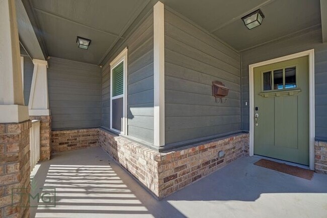 property at 115 E Latimer St