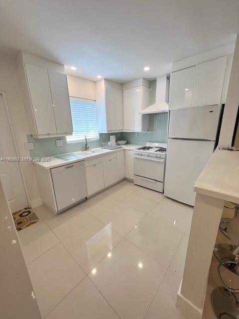 property at 1125 99th St