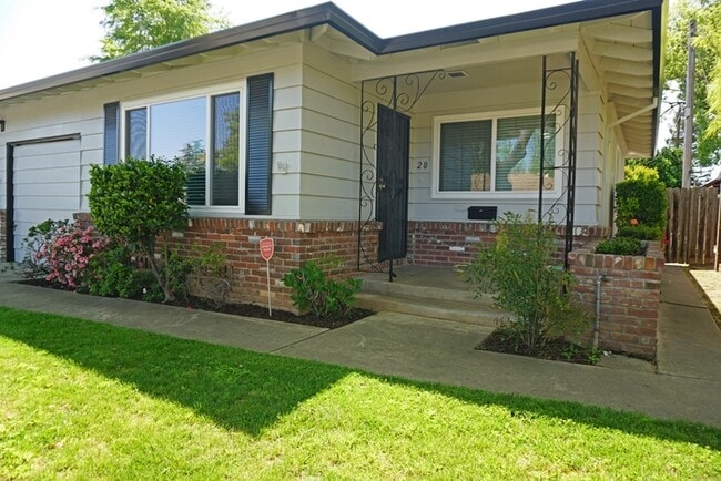20 Manley Ct in Sacramento, CA - Building Photo - Building Photo