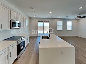 9585 Harkes Dr in Tucson, AZ - Building Photo - Building Photo