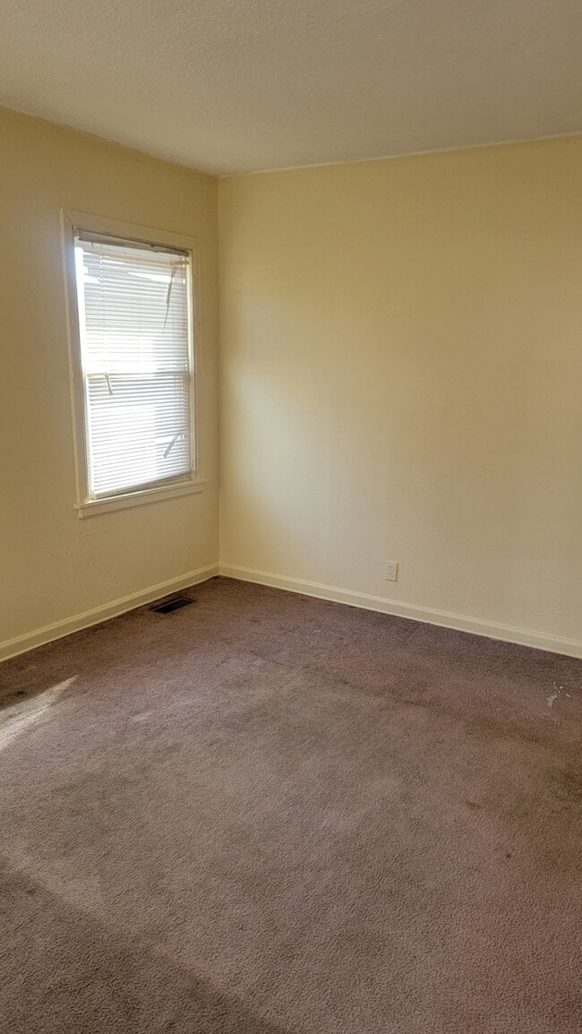 property at 907 Cheyenne St