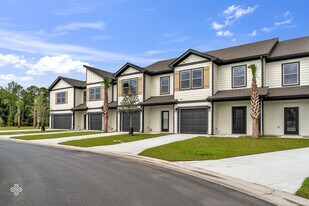 Pointe Villas Bergen Woods in Brunswick, GA - Building Photo