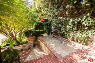5129 Chester St in Los Angeles, CA - Building Photo - Building Photo
