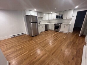 508 E Broadway, Unit 19G in Boston, MA - Foto de edificio - Building Photo