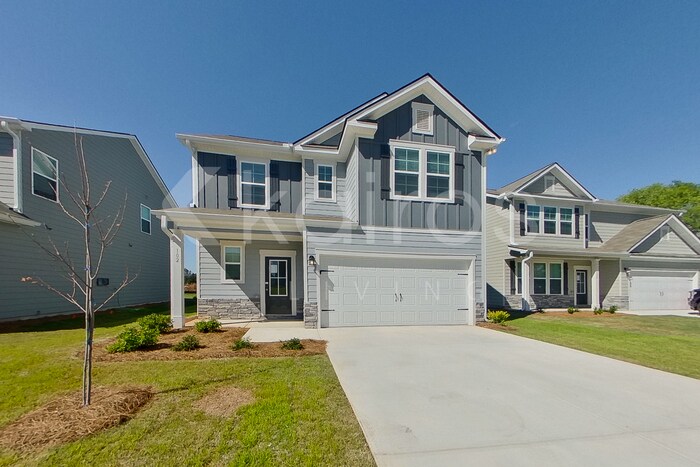 102 Old Stone Crossing in Warner Robins, GA - Building Photo