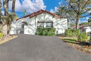 13401 SW 113th Ter in Miami, FL - Building Photo