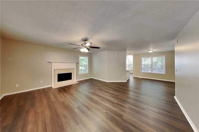 7290 Hickory Bluff Dr in Cumming, GA - Building Photo - Building Photo