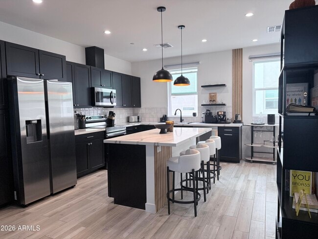 property at 825 N 9th Ave
