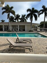 546 Broad Ave S in Naples, FL - Building Photo - Building Photo