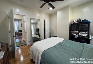 49 Cameron St in Brookline, MA - Building Photo - Building Photo