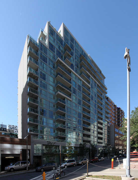 9T6 Condos in Toronto, ON - Building Photo