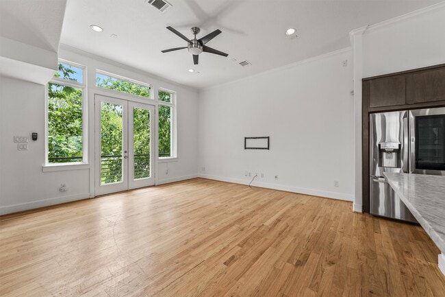 property at 3205 Baron St