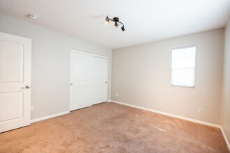 36572 Obaria Way in Lake Elsinore, CA - Building Photo - Building Photo