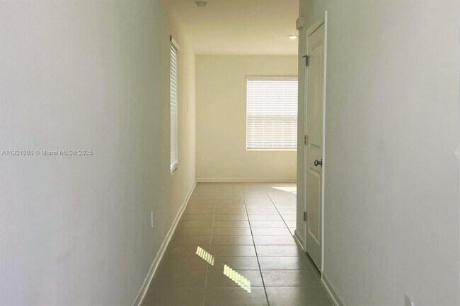 3126 Totem Rd in Eagle Lake, FL - Building Photo - Building Photo