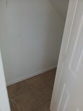2042 Carol Sue Ave in Terrytown, LA - Building Photo - Building Photo