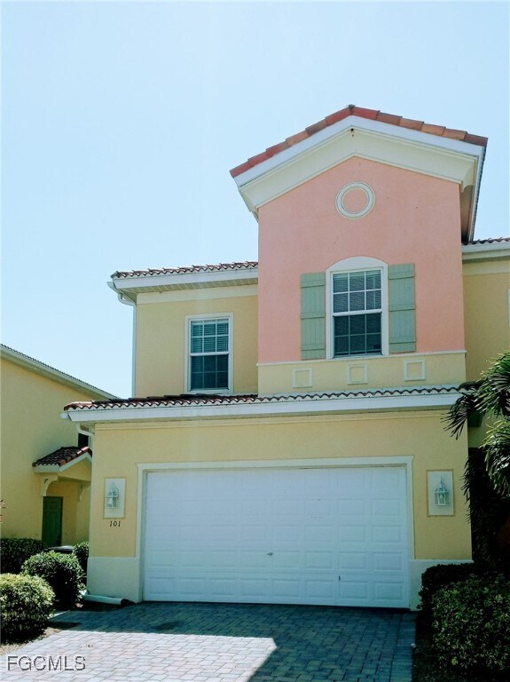 property at 9813 Quinta Artesa Way