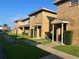 126 Lakewood Dr in Luling, LA - Building Photo