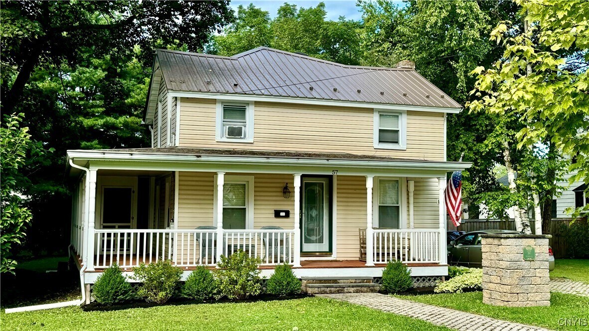 57 Fennell St in Skaneateles, NY - Building Photo