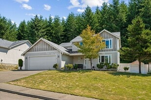 704 Evergreen Place in Mccleary, WA - Building Photo