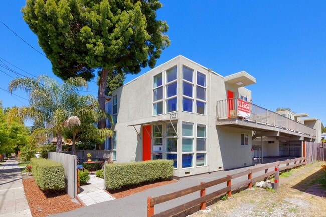 2231 Ward St in Berkeley, CA - Building Photo - Building Photo