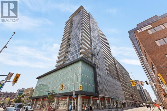property at 324-2324 Laurier Ave W