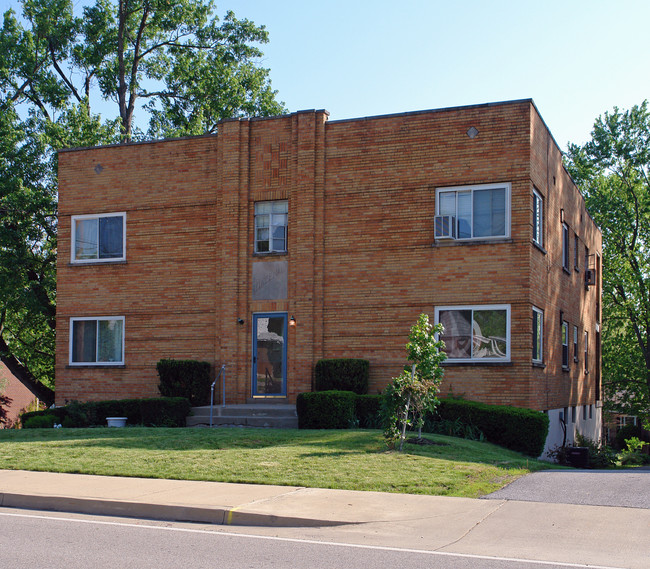 16 Buttermilk Pike in Fort Mitchell, KY - Building Photo - Building Photo