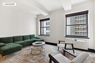 18-20 Pine St in New York, NY - Building Photo - Building Photo