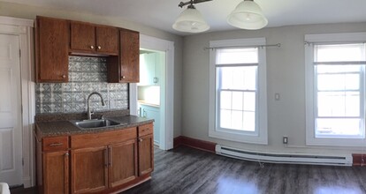 977 Whalley Ave, Unit 2 FL in New Haven, CT - Building Photo - Building Photo
