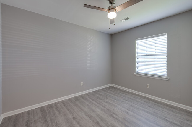 47 Cedar Tree Ln in Rossville, GA - Building Photo - Building Photo