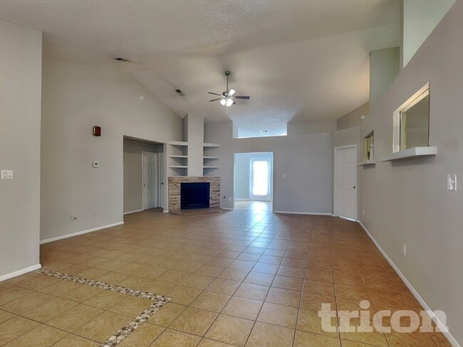 6936 Sweetbriar Ave NW in Albuquerque, NM - Foto de edificio - Building Photo