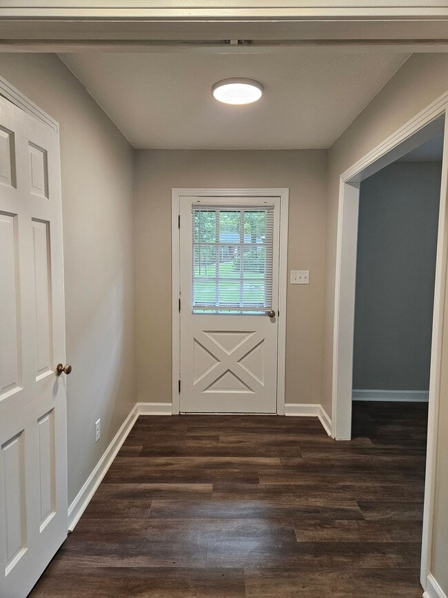 2111 Sutphin Dr in Sanford, NC - Building Photo - Building Photo