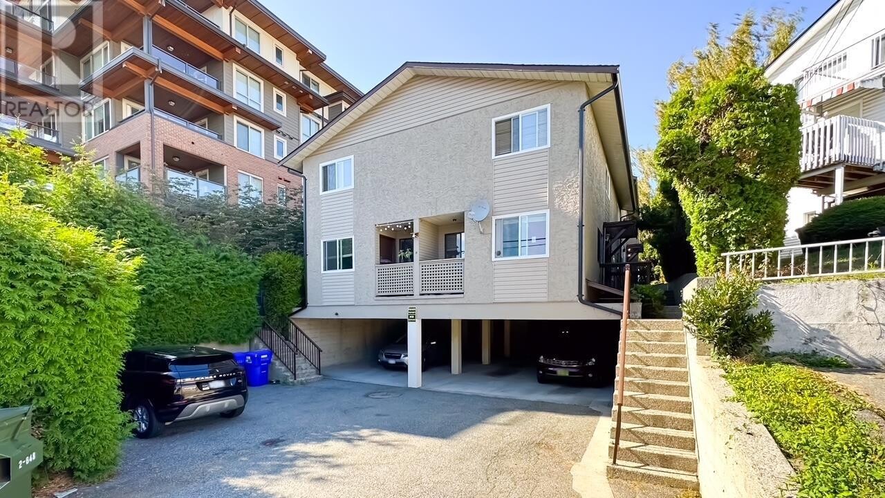 410 ROYAL in Vancouver, BC - Building Photo