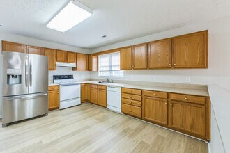 357 Amelon Rd in Madison Heights, VA - Building Photo - Building Photo