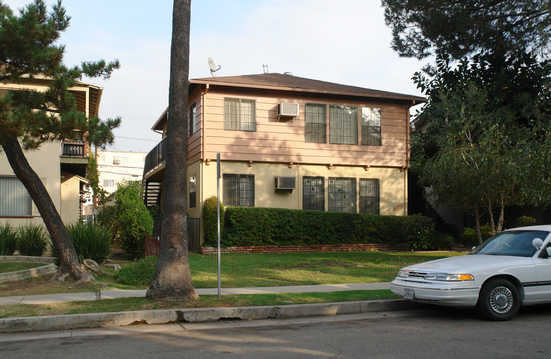 1124 San Rafael Ave in Glendale, CA - Building Photo