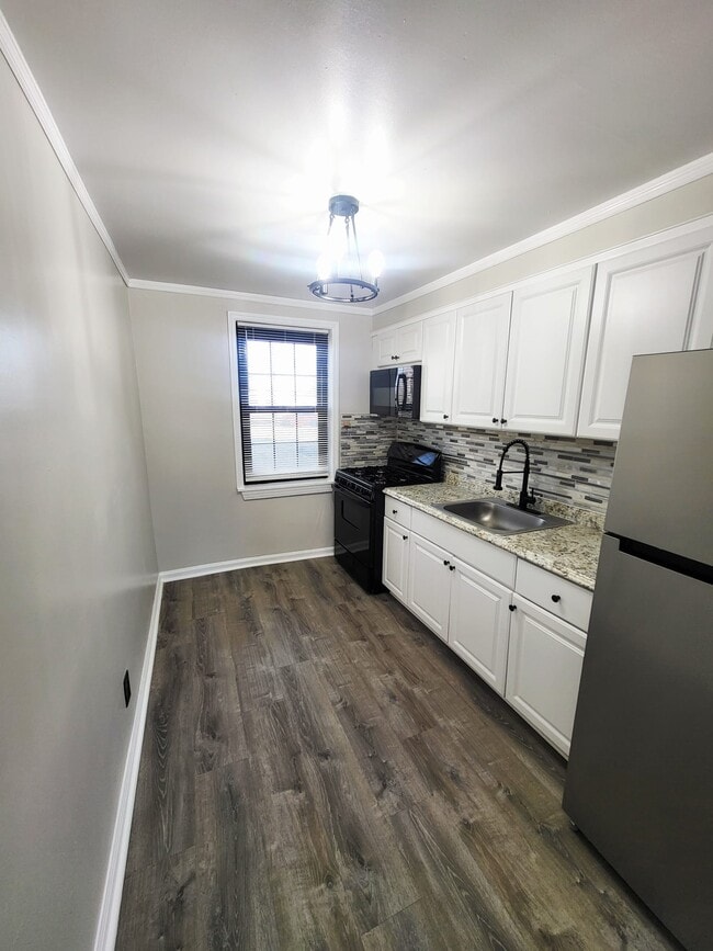 3243 Floyd Walk in Camden, NJ - Building Photo - Building Photo