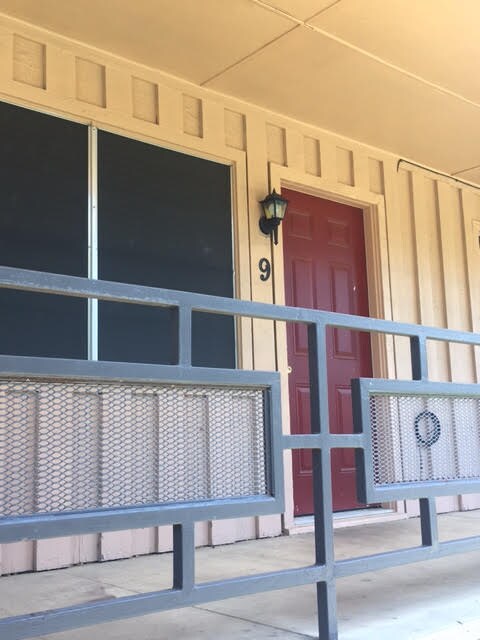 Holiday Apartments in Paris, TX - Foto de edificio