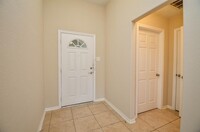 5431 Rio Dr in Baytown, TX - Foto de edificio - Building Photo