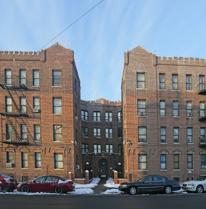 474 E 98th St in Brooklyn, NY - Foto de edificio