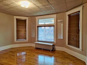205 Cedar St in Wyandotte, MI - Building Photo - Building Photo