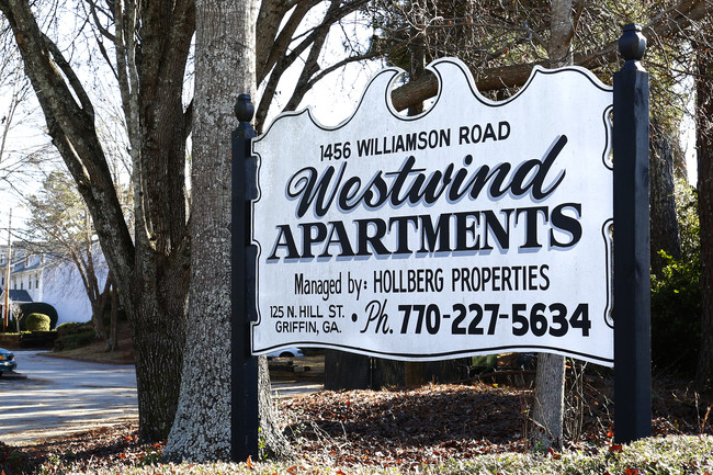 Westwind Apartments in Griffin, GA - Building Photo - Building Photo